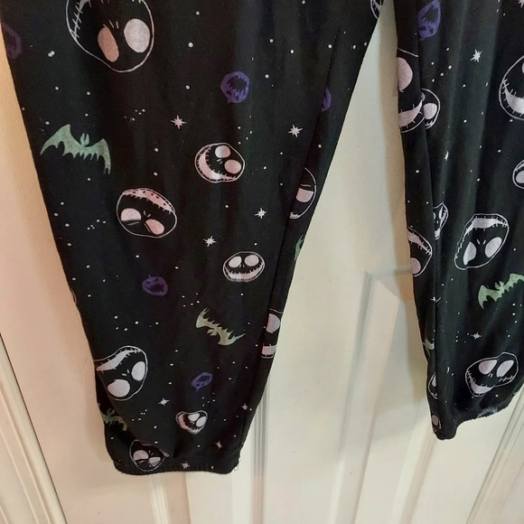 Nightmare Before Christmas Pajama Lounge Joggers Size L (12-14) - Picture 3 of 10